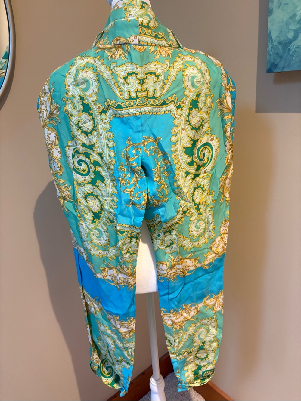 Gorgeous Uterque Silk Pants 💚🩵💛 Green and Blue Fleur de Lis Preppy Small